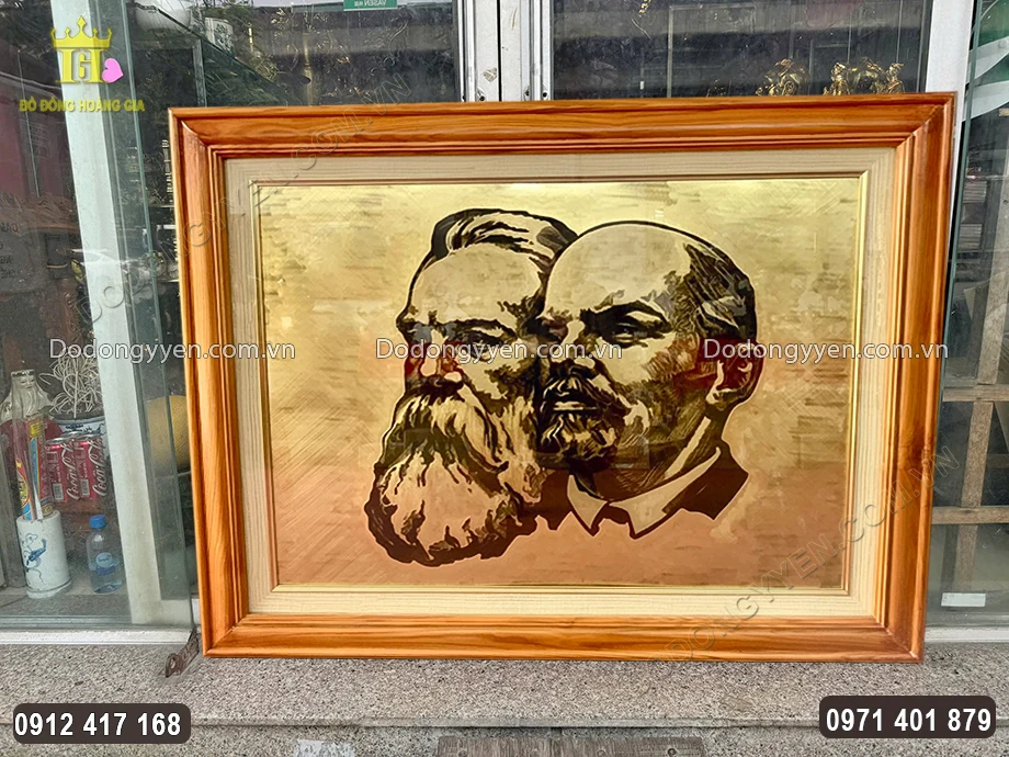 Tranh được l&agrave;m từ đồng v&agrave;ng nguy&ecirc;n tấm